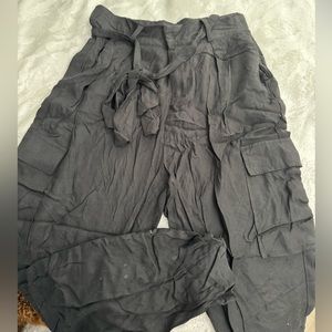 BB Dakota black cargo paperbag pant